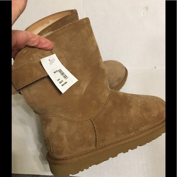 NEW UGG  Boots - Picture 9 of 16